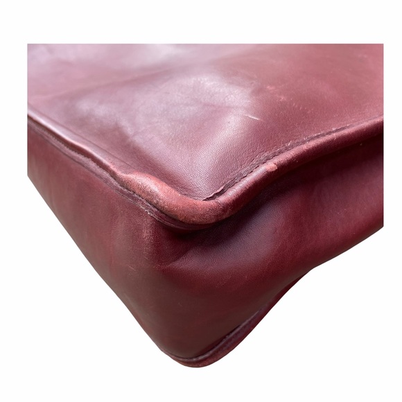 Vintage Coach Leather Briefcase with gold hardware Made in the USA - Picture 10 of 13